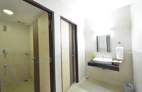 Thoothukudi Hotel | Discover SRM Hotel Tuticorin: Family-Friendly Amenities Await