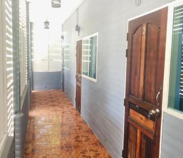 Bang Phli Apartment | Budget-Friendly SS GUESTHOUSE with Family Amenities