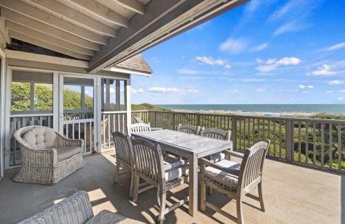 West Beach Village House | Seascape: Oceanfront Retreat with Family-Friendly Amenities