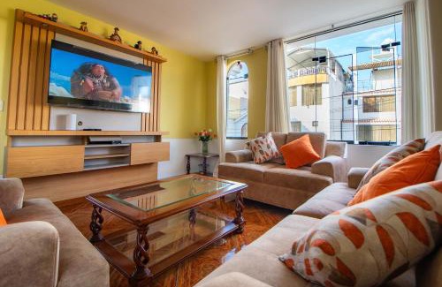 Jose Luis Bustamante y Rivero Apartment | Child-Friendly SSAMANA MARÍA APARTMENT 201: Guest Rated 9.5