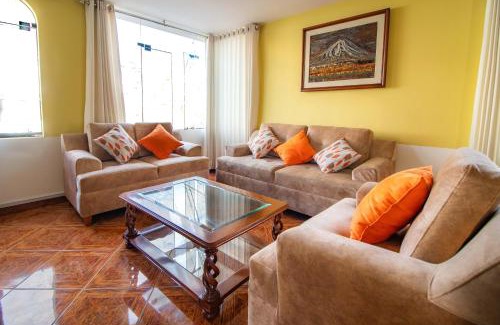Jose Luis Bustamante y Rivero Apartment | Child-Friendly SSAMANA MARÍA APARTMENT 201: Guest Rated 9.5
