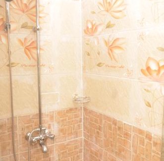Oshodi-Isolo Apartment | Explore Sammy's Place: Family-Friendly Suites & Hot Tub