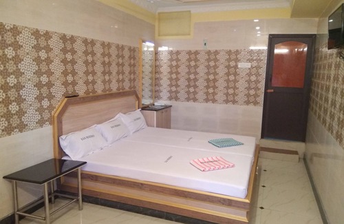 Kanchipuram Hotel | Budget-Friendly SSK Residency with Breakfast & Child Care