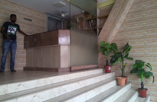 Kanchipuram Hotel | Budget-Friendly SSK Residency with Breakfast & Child Care