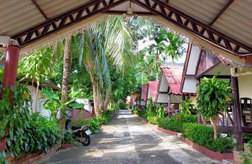 Ko Chang Hotel | Budget-Friendly SSP Bungalow: Ideal for Families