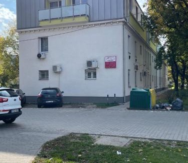 Debrecen Apartment | Stylish Apartment with Free Parking and Family Amenities