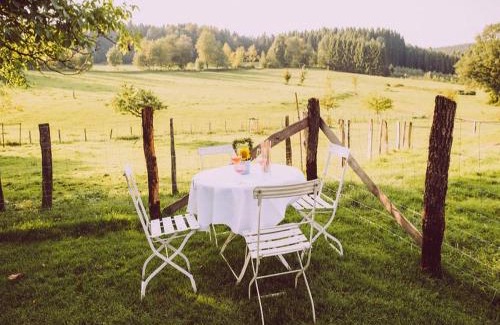 Wiehl Apartment | Stöltings Landhaus: Family-Friendly Retreat with High Ratings