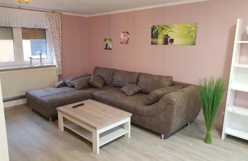 Grossposna Apartment | Cozy Störmthal Ferienwohnung with Ocean View & Breakfast
