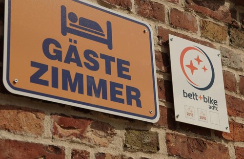 Brueck Bed & Breakfast | Cozy Stützpunkt Trebitz: Child-Friendly Stay on Europaradweg R1