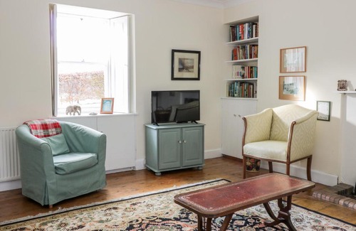 Duns House | Discover St Agnes: 4-Star Pet-Friendly Retreat with High Reviews