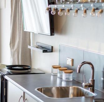 Saint Albans Apartment | St Albans Gem: Family-Friendly Studio with Queen Bed