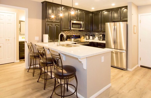 Mammoth Lakes Condo | Guest Rated 10/10: St Anton Condos #50 with Pool & Spa