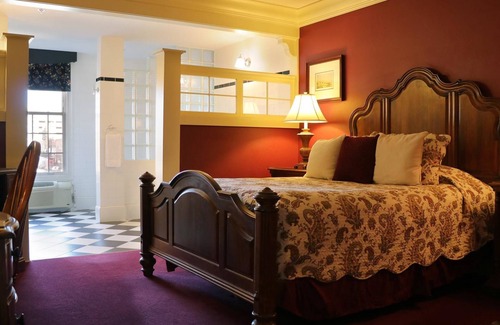 Green Bay Hotel | Discover St. Brendan's Inn: Rated 9.4 with Spa & Dining