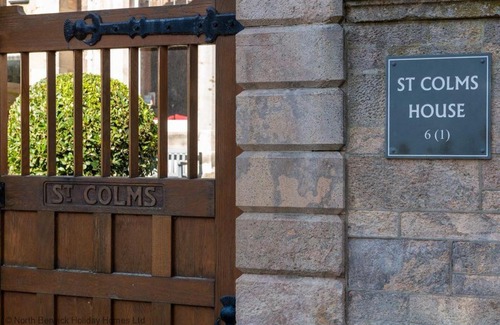 North Berwick House | Family-Friendly Retreat at St Colms Main House, Rated 9/10