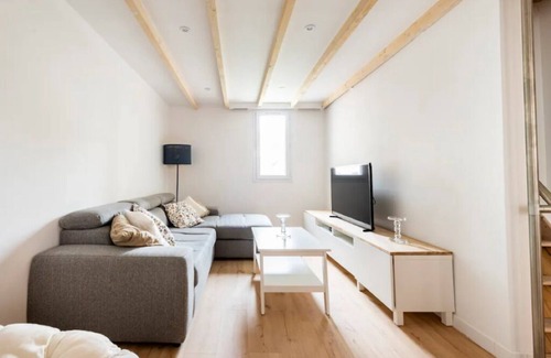 Palais de justice Apartment | Discover St Fée sur les Toits in Downtown Marseille