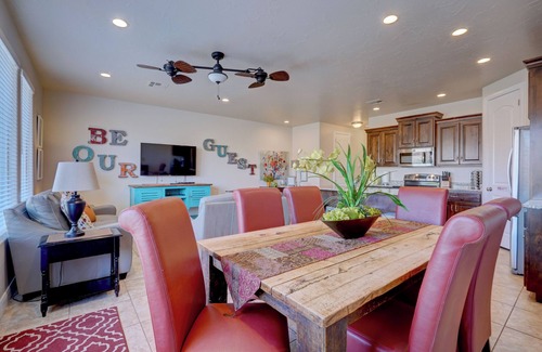 Washington House | Discover a Dream Escape: 4-Bed Condo Near Zion