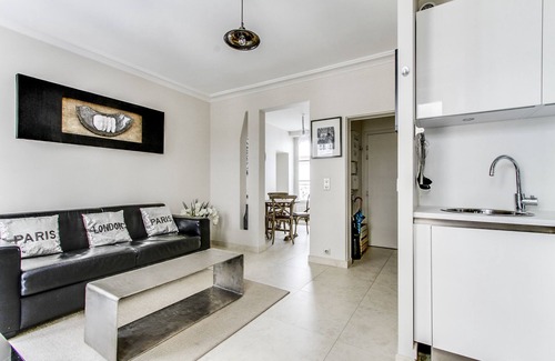 Odeon Apartment | Comfortable Stay at St Germain des Pres - Prince with Kitchen