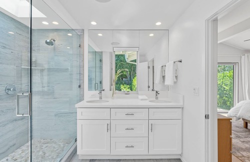 St. Helena House | Beautiful St. Helena Vineyard Home with Pool & Spa Access