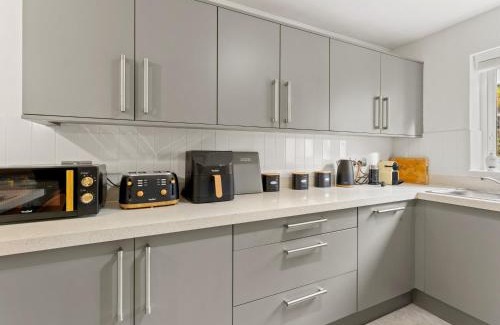St Helens House | ST Helens 5 beds 3bath Fast WIFI Parking