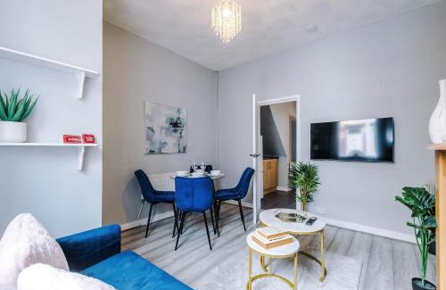 St Helens House | St Helens Central, 2 Bed , Long Stays OFFERS , Contractors , Relocations , Families , Sleeps 4