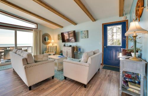 St Ignace House | Cozy St Ignace Cottage with Private Beach on Lake Huron