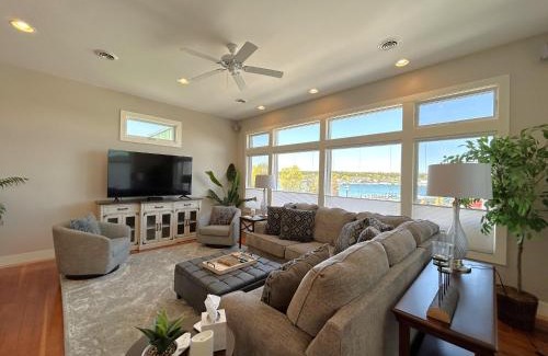 St Ignace House | Discover St Ignace Loft: Family-Friendly 4-Star Retreat