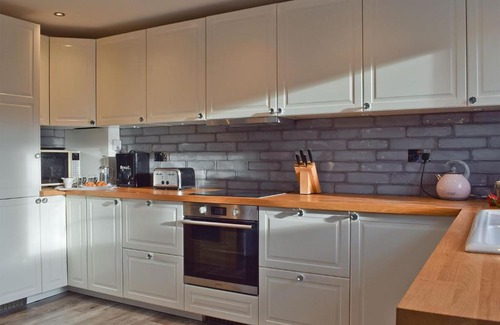 North Queensferry House | Family-Friendly St James Bay House with Top Reviews