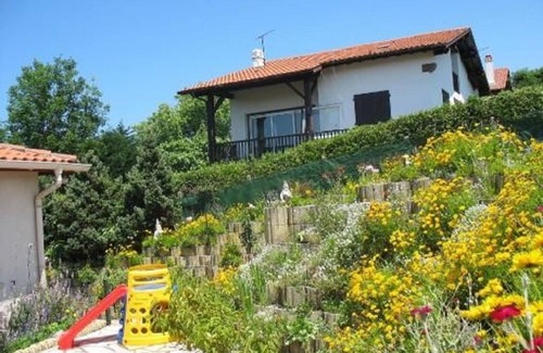 Saint-Jean-de-Luz House | St Jean Luz Family Retreat with Pool & Ocean Views