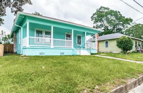 South Pensacola House | Pet-Friendly St Johns Cottage - Rated 8.3/10 by Guests