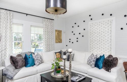 South Pensacola House | Pet-Friendly St Johns Cottage - Rated 8.3/10 by Guests