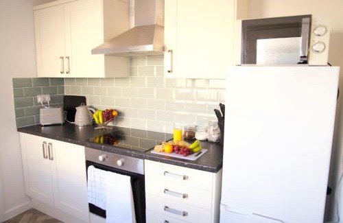 Doncaster Apartment | St Johns Hse: Oceanfront Retreat with Family-Friendly Amenities
