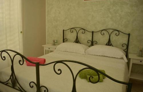 Lanzara Apartment | Top-Rated St Joseph Apartment: Pet & Child Friendly Stay