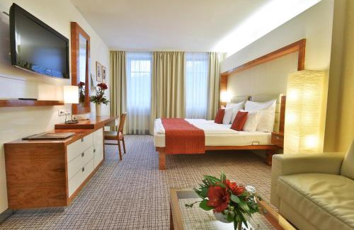 Karlovy Vary Hotel | Coastal Retreat at St. Joseph Royal Regent - Guest Rated 8.6