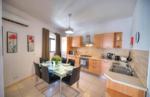 Ta' Giorni Apartment | Exceptional Jonathan Cassar St Julians 3-Bedroom Retreat