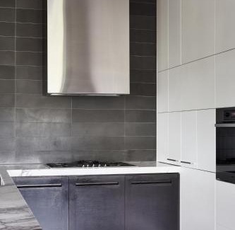 St Kilda Apartment | Oceanfront St Kilda Beachfront Penthouse - Rated 9.5/10