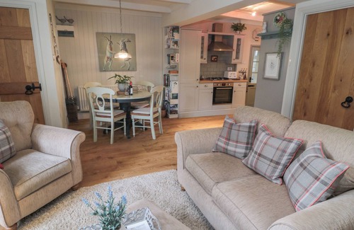 Warkworth Apartment | Relax at St. Lawrence Rest with Oceanfront Garden Views