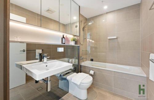 St. Leonards Apartment | Family-Friendly St Leonards 2B2B Apt with Skyview