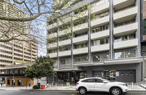 St. Leonards Apartment | St Leonards- LN405 Atchison Street - Stylish Studio with Juliet Balcony Separate Bedroom Space
