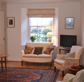 Alyth House | Discover St Louan's: Guest Rated 9/10 with Family Amenities