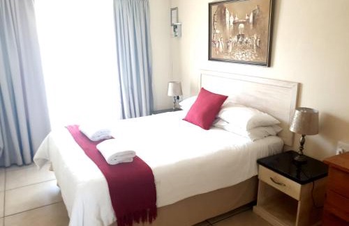 St. Lucia Apartment | Oceanfront Oasis: St Lucia Palms with Pool & Family Fun