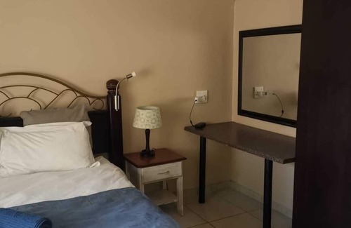 St. Lucia Cabin | Family-Friendly St Lucia Safari Lodge with Pool Access