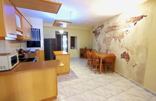 Bugibba House | St Mary Flat: Oceanfront 2-Bedroom Oasis in Bugibba