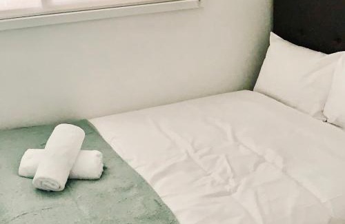 St Marys House | Budget-Friendly St Marys 5 Bedroom Family Getaway