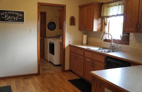 Pottawatomie County House | Relaxing St. Marys 3-Bed Retreat with Hot Tub & Family Amenities