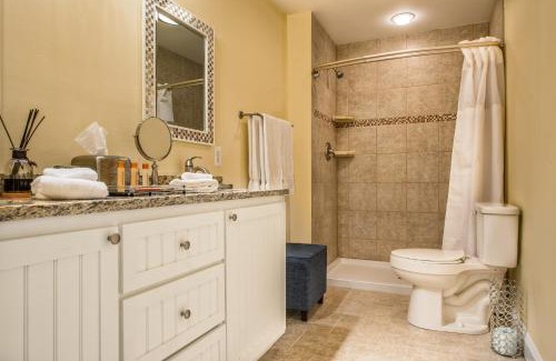St. Michaels Hotel | Relax at St Michaels Harbour Inn with Oceanfront Spa Retreat