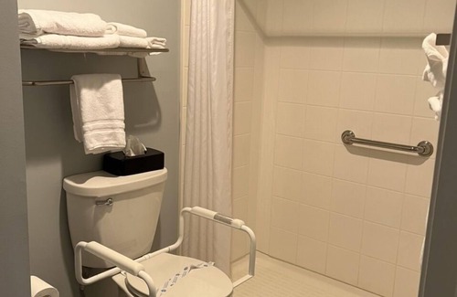 St. Michaels Hotel | St Michaels Inn: Eco-Friendly Getaway with Pool & Breakfast