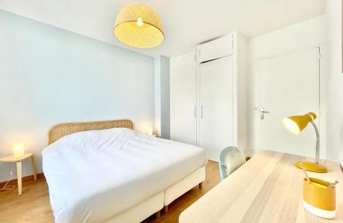 Saint-Nazaire Apartment | Discover St Nazaire - Central Art Déco Hotel with Free Parking