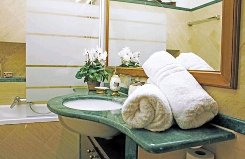 Quartiere XIII Aurelio House | Relax in St. Peter's Private Room with Family-Friendly Amenities