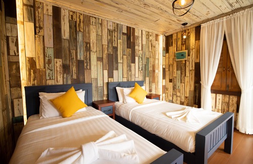 Ranong House | Budget-Friendly ST Resort with Family Amenities & Top Rating