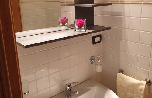 Prato Apartment | Top-Rated St. Stephen's Apartment with Spa and Hot Tub
